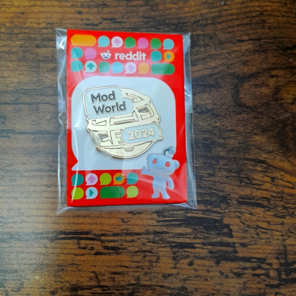 Gold Reddit Mod World 2024 Pin